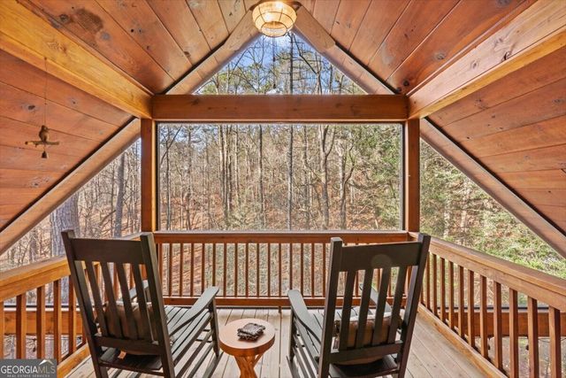 61 Grove Lane, Ellijay, GA 30540