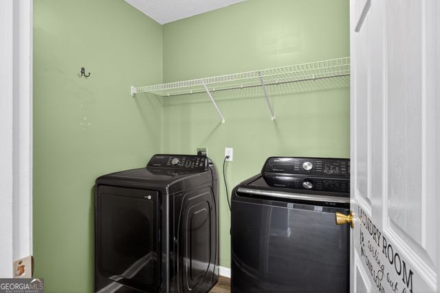 104 W Tisbury Lane, Pooler, GA 31322