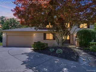 8829 Woodberry Road, Plymouth, MI 48170