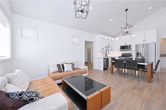 13391 Coral Reef Road 2, Tustin, CA 92780