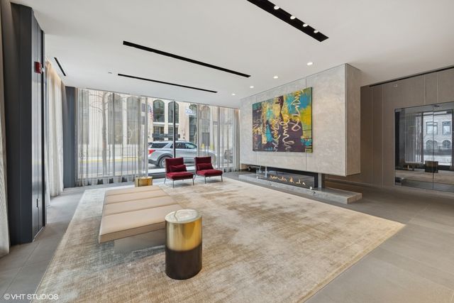 366 W Superior Street 702, Chicago, IL 60654