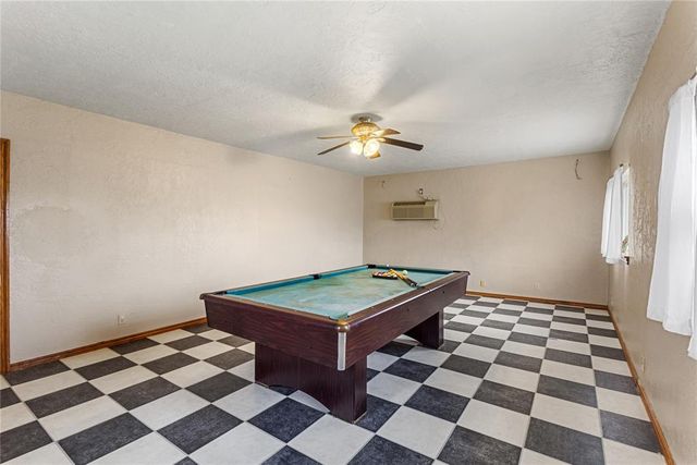 171 Circle Drive, Weatherford, OK 73096