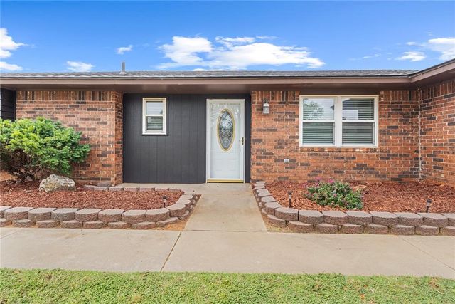 171 Circle Drive, Weatherford, OK 73096