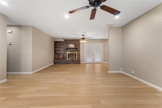 171 Circle Drive, Weatherford, OK 73096