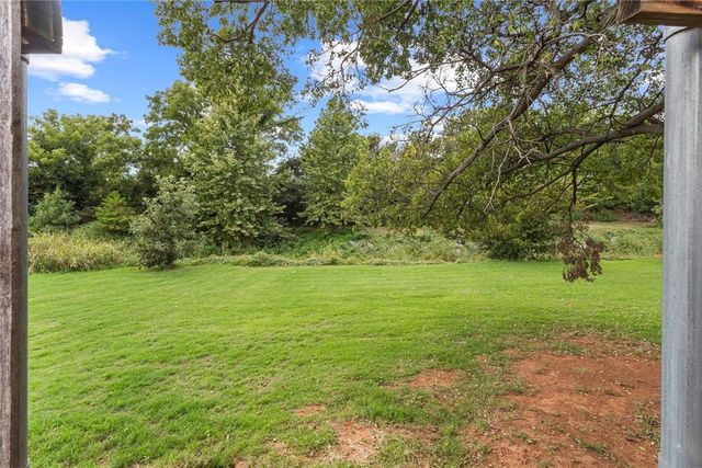 171 Circle Drive, Weatherford, OK 73096