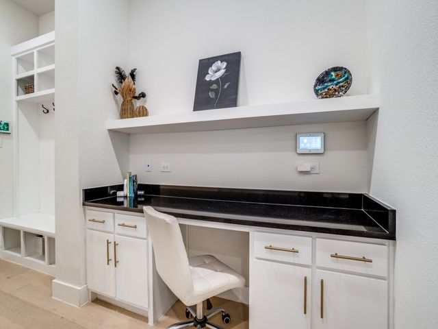 7404 Collin McKinney Parkway, Mckinney, TX 75070