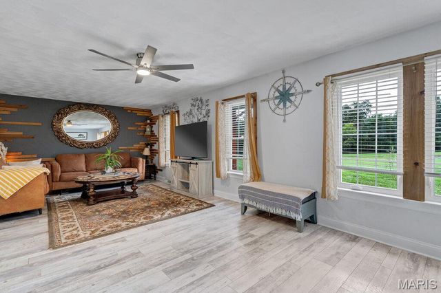 12272 Hyfield Road, De Soto, MO 63020