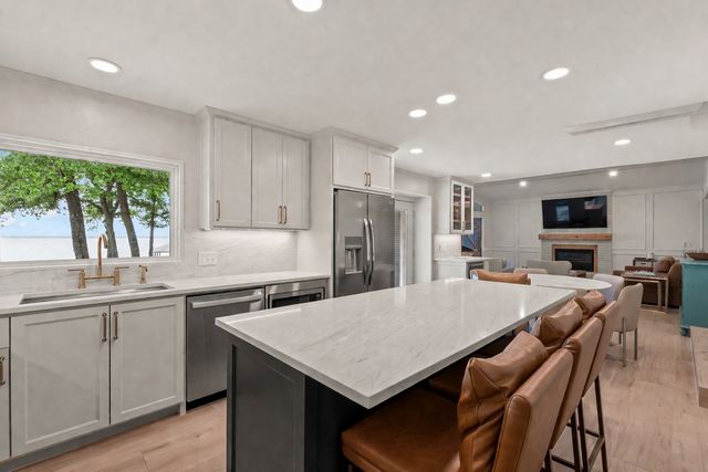 158 Deer Island Road, Mabank, TX 75156