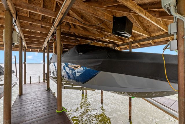 158 Deer Island Road, Mabank, TX 75156