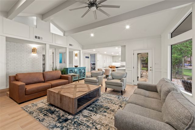 158 Deer Island Road, Mabank, TX 75156