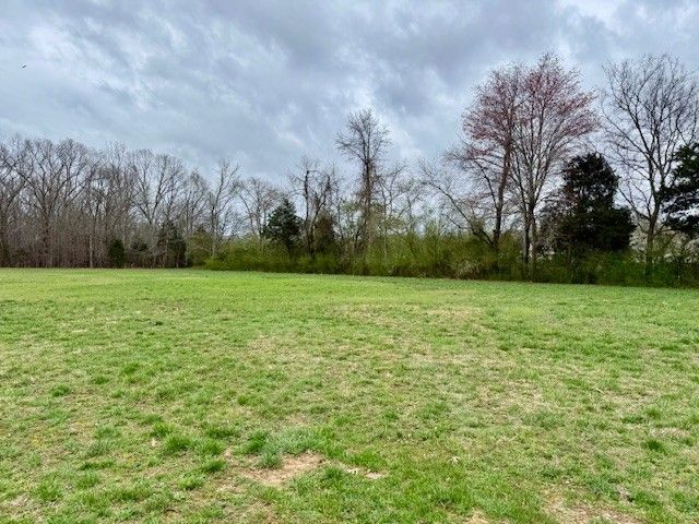 2 W Lincoln St, Tullahoma, TN 37388