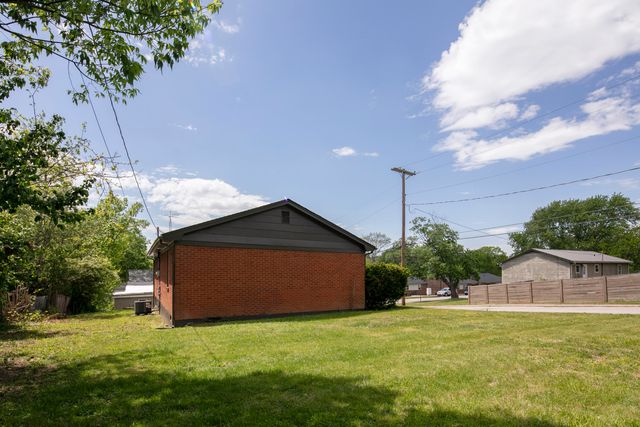 210 Chapel Street, Paris, KY 40361