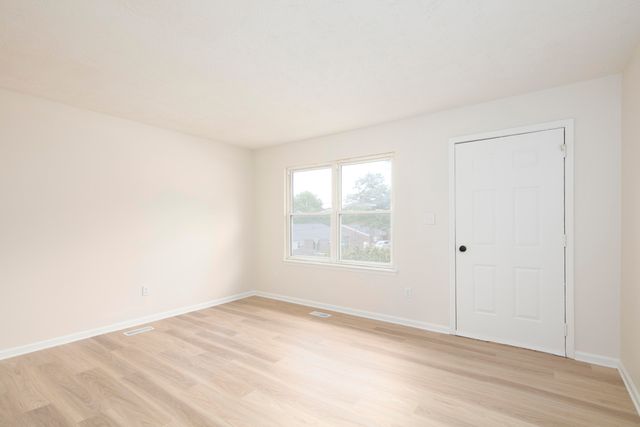 210 Chapel Street, Paris, KY 40361