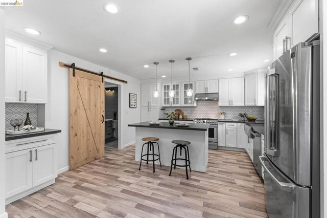 2239 Southwest Ct, Martinez, CA 94553