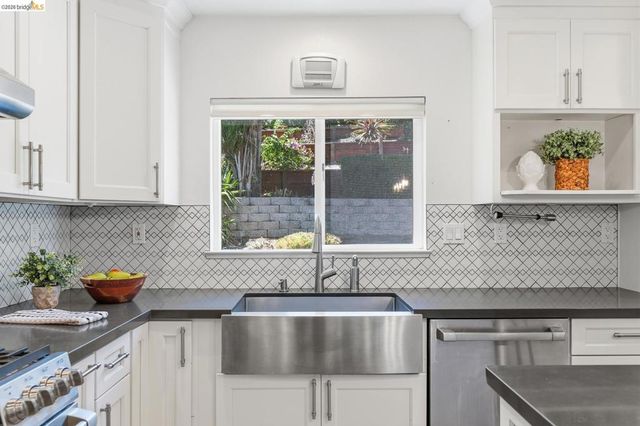 2239 Southwest Ct, Martinez, CA 94553