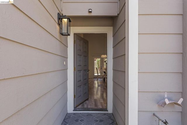 2239 Southwest Ct, Martinez, CA 94553