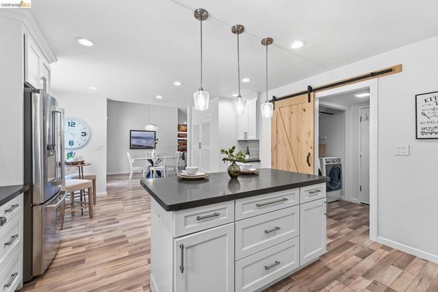 2239 Southwest Ct, Martinez, CA 94553