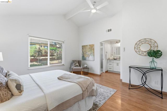 2239 Southwest Ct, Martinez, CA 94553