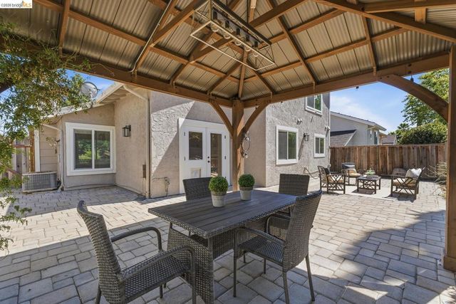 2239 Southwest Ct, Martinez, CA 94553