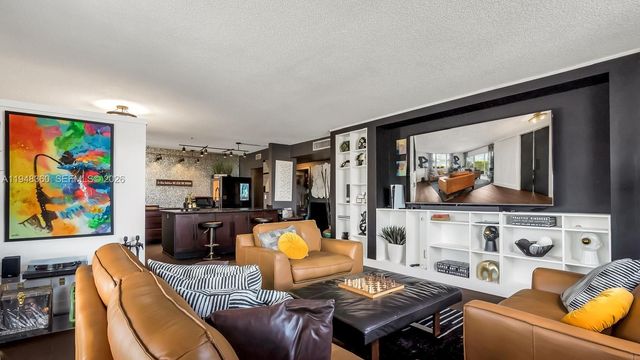 3800 Hillcrest Dr 401 401, Hollywood, FL 33021