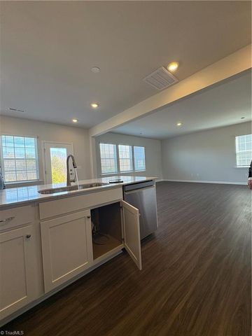 5639 Hydrangea Street, Winston-salem, NC 27104