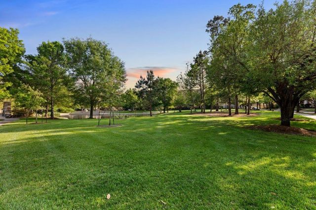 95 Olmstead Row, The Woodlands, TX 77380