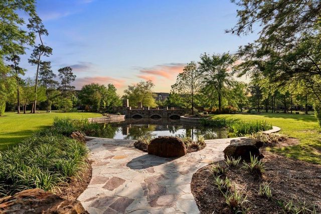 95 Olmstead Row, The Woodlands, TX 77380