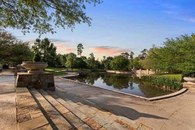 95 Olmstead Row, The Woodlands, TX 77380
