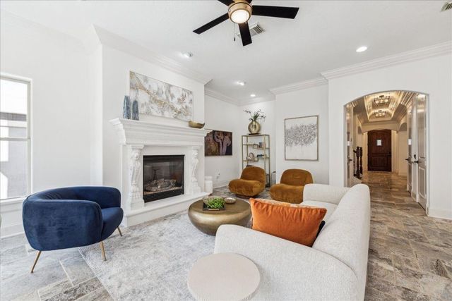 95 Olmstead Row, The Woodlands, TX 77380