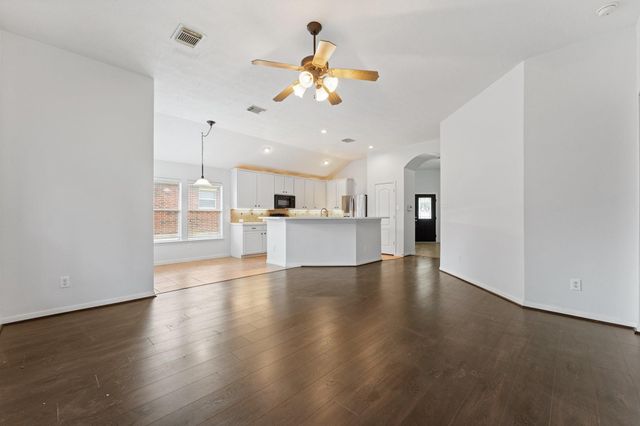 30106 Saw Oaks Drive, Magnolia, TX 77355