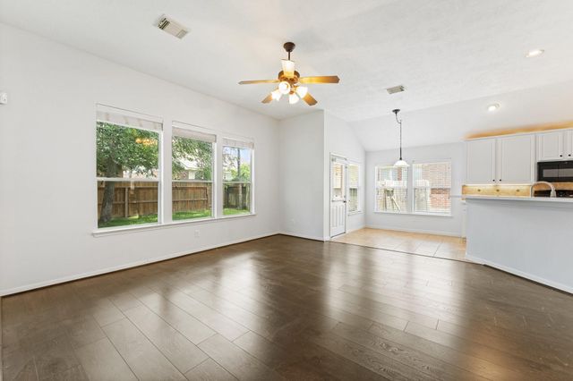 30106 Saw Oaks Drive, Magnolia, TX 77355