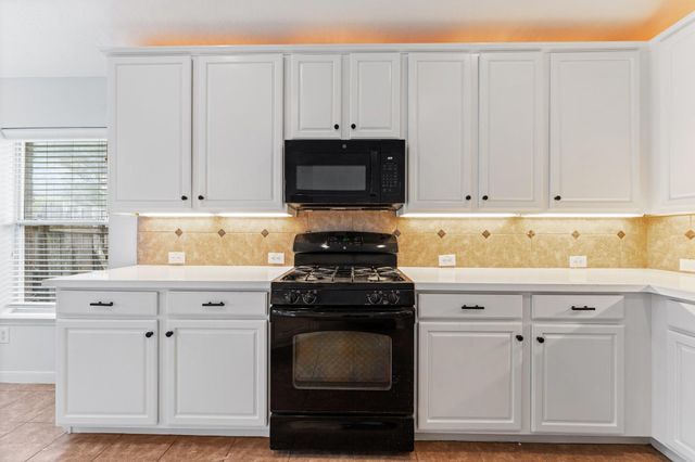 30106 Saw Oaks Drive, Magnolia, TX 77355