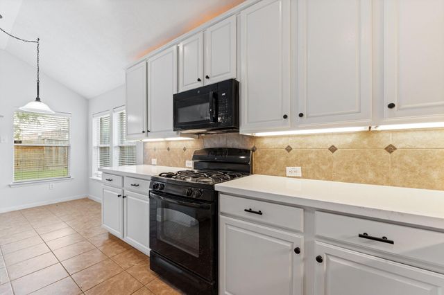30106 Saw Oaks Drive, Magnolia, TX 77355
