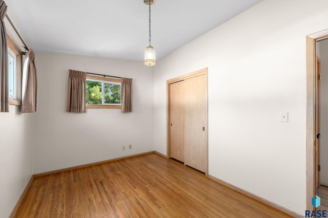 202 S Detroit Ave Avenue, Sioux Falls, SD 57110
