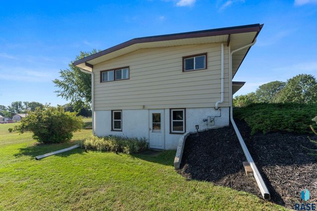 202 S Detroit Ave Avenue, Sioux Falls, SD 57110