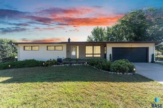 202 S Detroit Ave Avenue, Sioux Falls, SD 57110