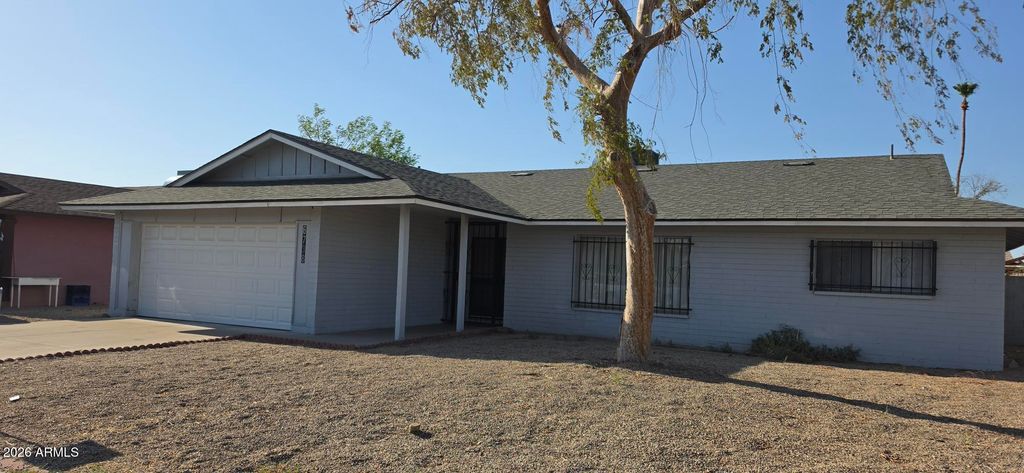 6738 W DENTON Lane, Glendale, AZ 85303 — exterior
