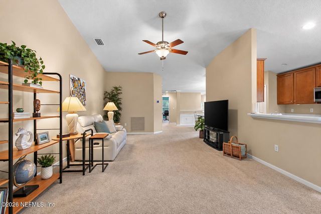 8555 LITTLE SWIFT Circle 32A, Jacksonville, FL 32256