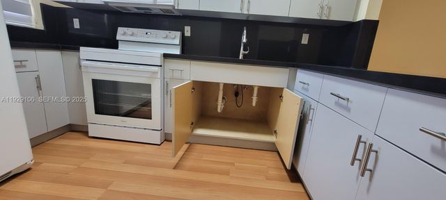 11470 NW 4th Ln 11470, Sweetwater, FL 33172