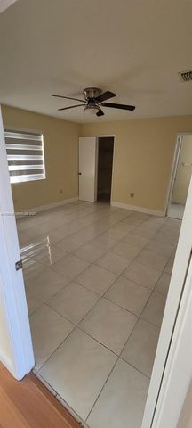 11470 NW 4th Ln 11470, Sweetwater, FL 33172