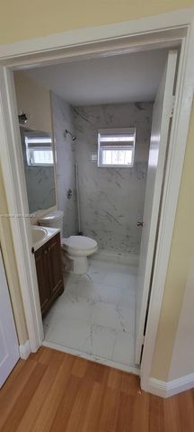 11470 NW 4th Ln 11470, Sweetwater, FL 33172