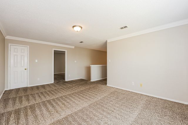 301 Sunset Oaks Drive, Fort Worth, TX 76112