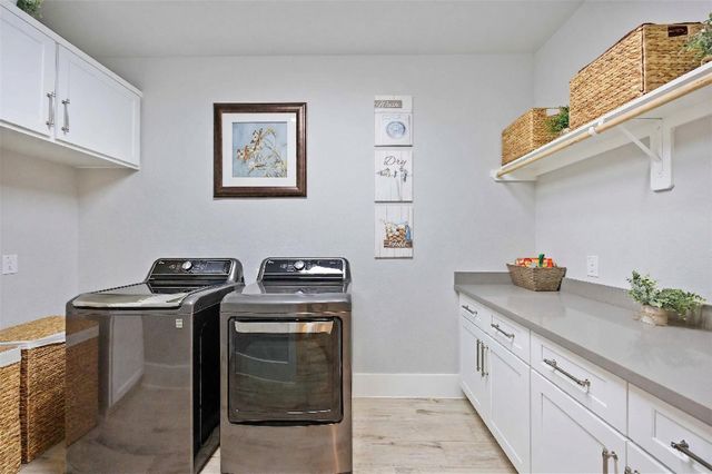 33510 Walnut Xing, Magnolia, TX 77355