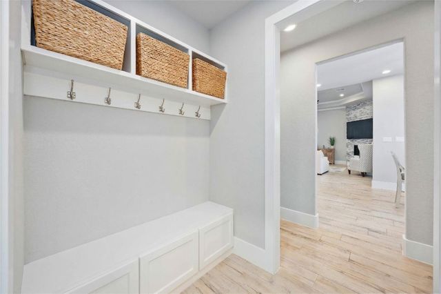 33510 Walnut Xing, Magnolia, TX 77355