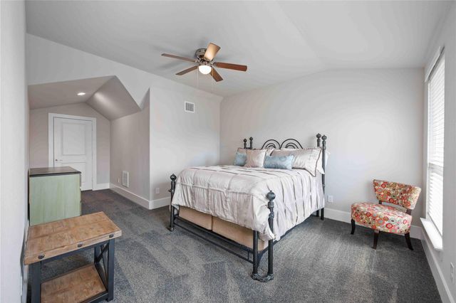 33510 Walnut Xing, Magnolia, TX 77355