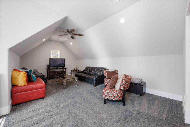 33510 Walnut Xing, Magnolia, TX 77355