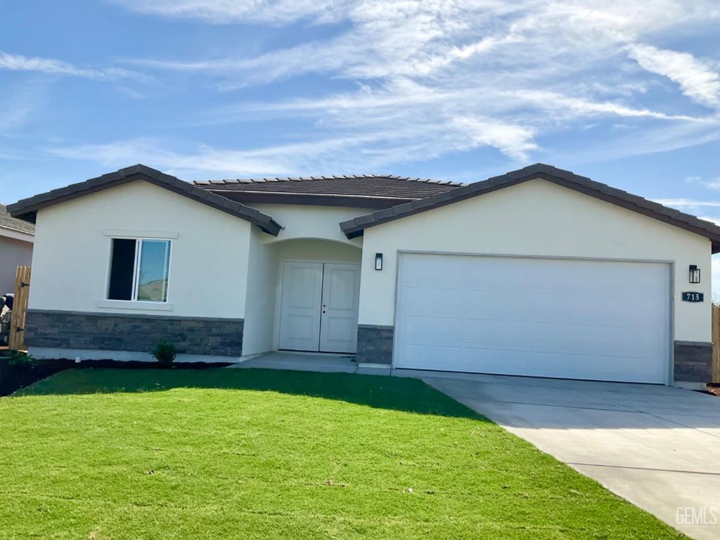 715 Merengue Street, Bakersfield, CA 93306