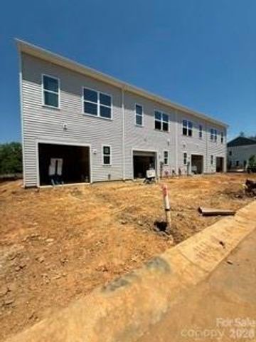 4632 Lakeview Road 6, Charlotte, NC 28216