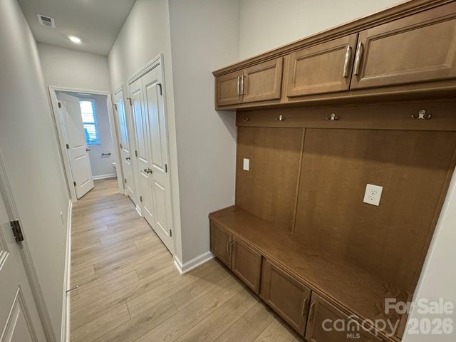 4632 Lakeview Road 6, Charlotte, NC 28216