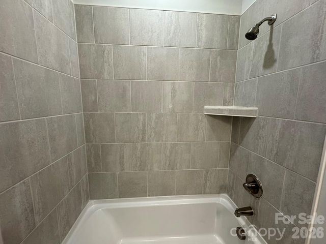 4632 Lakeview Road 6, Charlotte, NC 28216